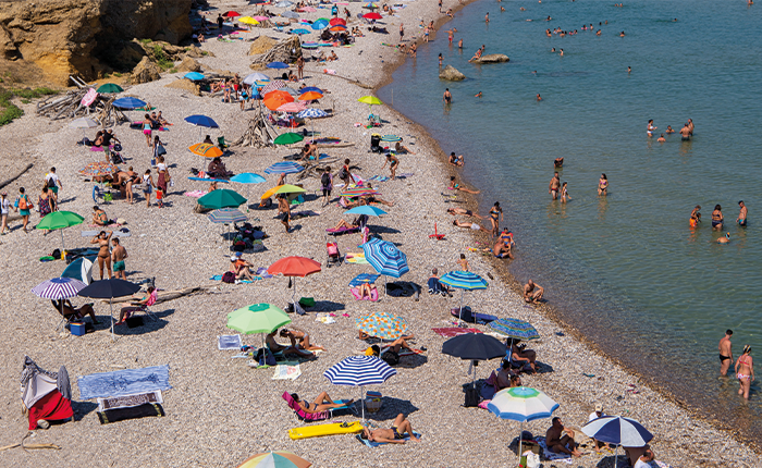 È arrivata l’estate: i comportamenti di un eco-bagnante